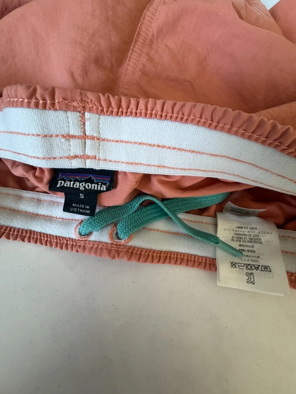 Patagonia Women's Shorts Size Small | Salmon Pink | NWOT